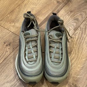 Nike green airmax 97 size women’s 9